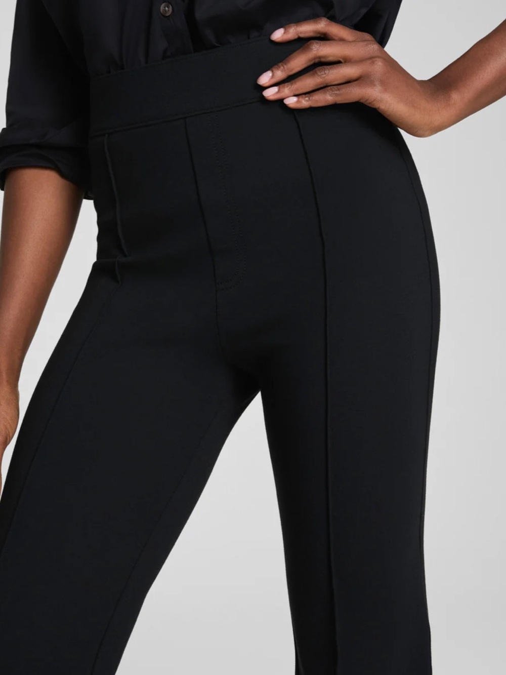 SPANX Supersmooth PerfectFit Ponte Flare Pants Medium Black Pleated - Picture 2 of 8
